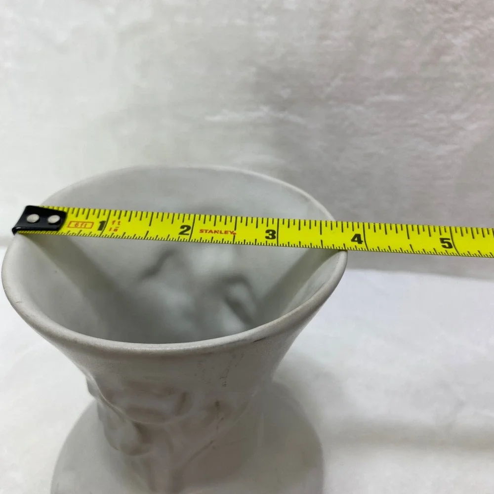 VTG Van Briggle‎ Signed White Cream Ceramic Vase Embossed Tulip  *READ